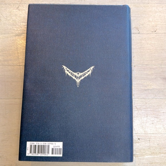 FANTASTIC BEASTS AND WHERE TO FIND THEM The Original Screenplay by J.K. Rowling - Picture 4 of 10